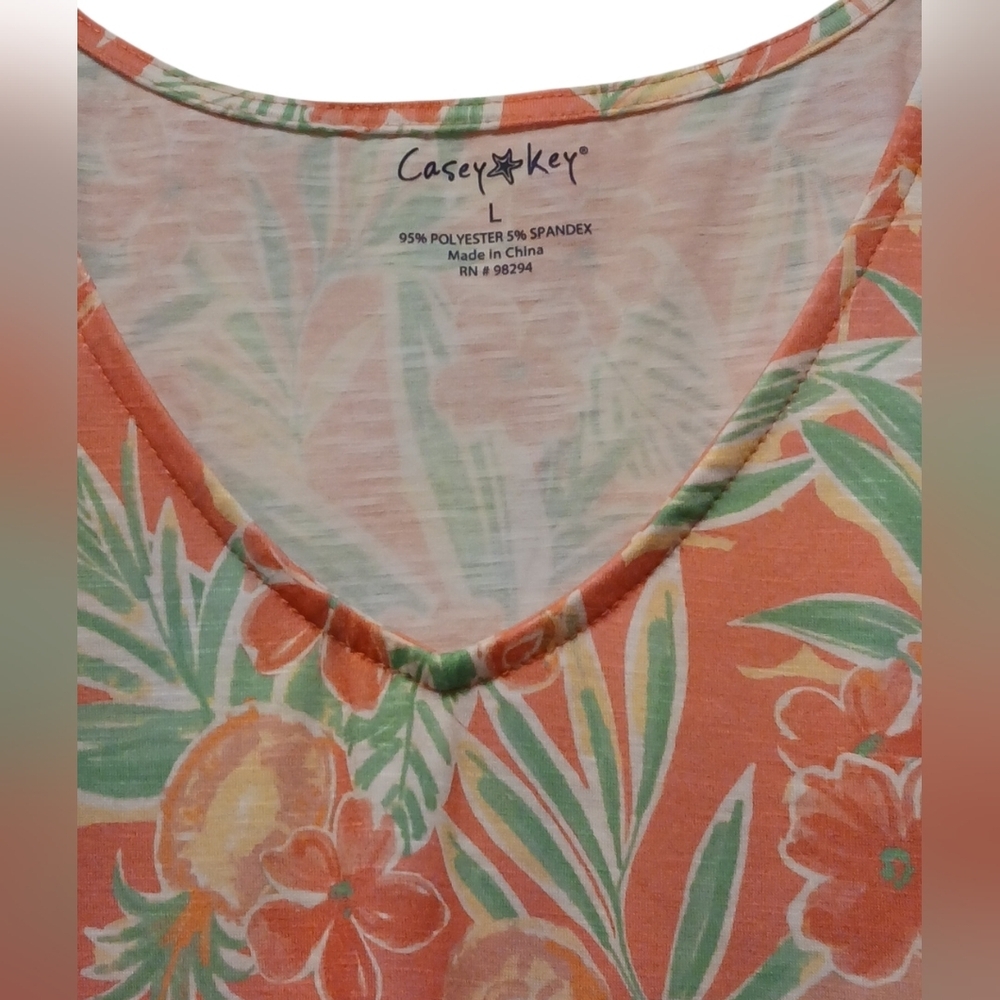 Casey Key - NWOT, Multi Colored Floral Blouse, Flutter Sleeves, V-Neck, Stretch, - Picture 5 of 7